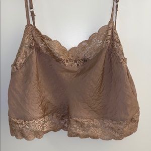 Brandy pink flowy + lace crop